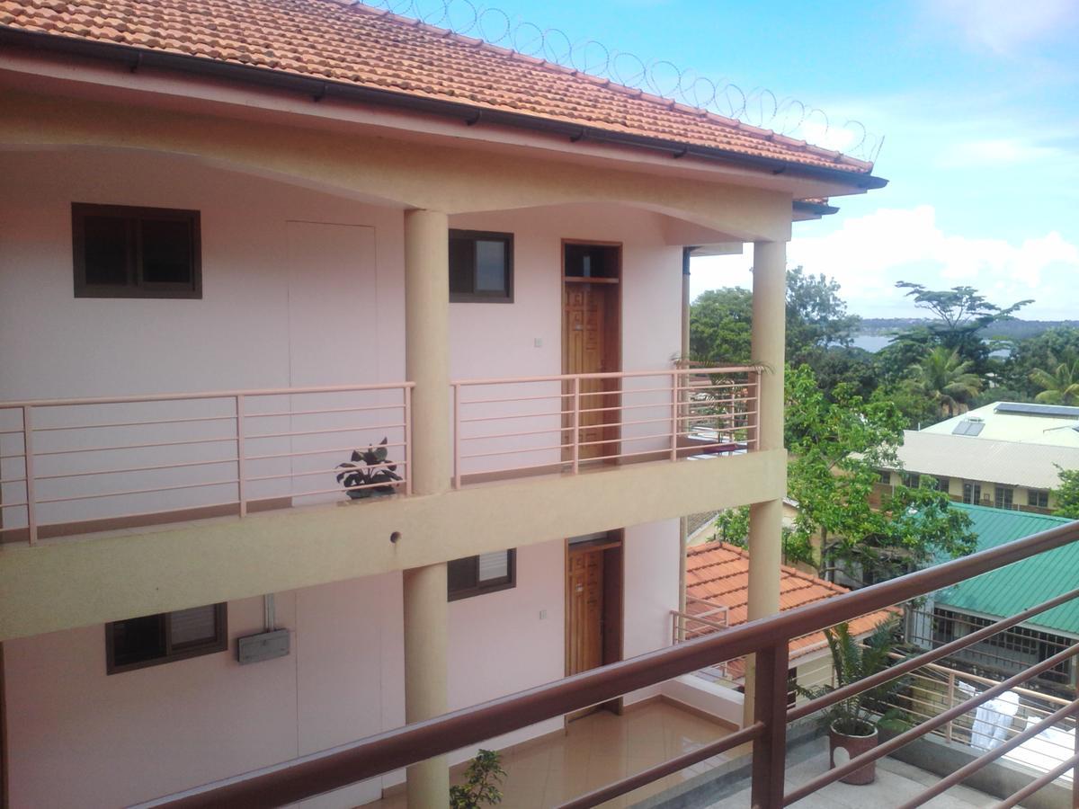 Entebbe Traveller'S Hotel Exterior foto