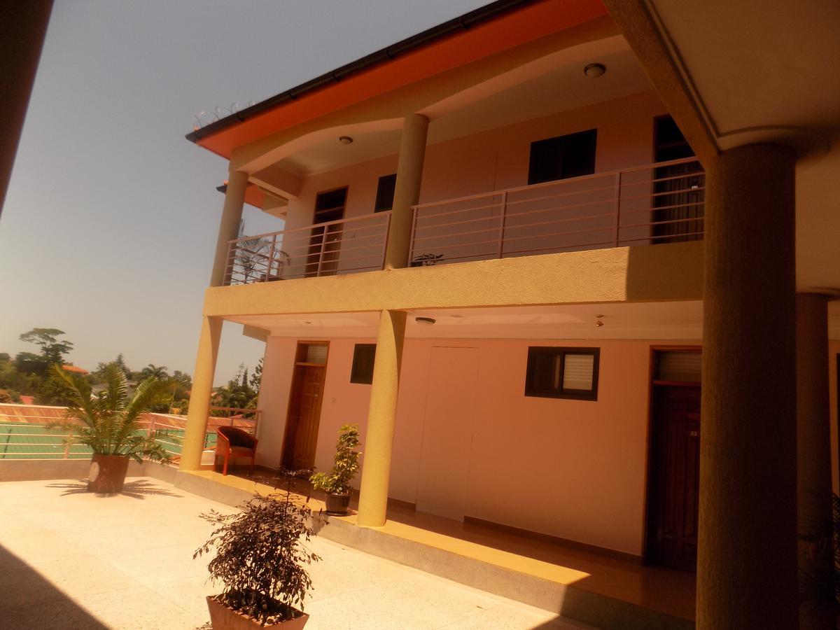 Entebbe Traveller'S Hotel Exterior foto
